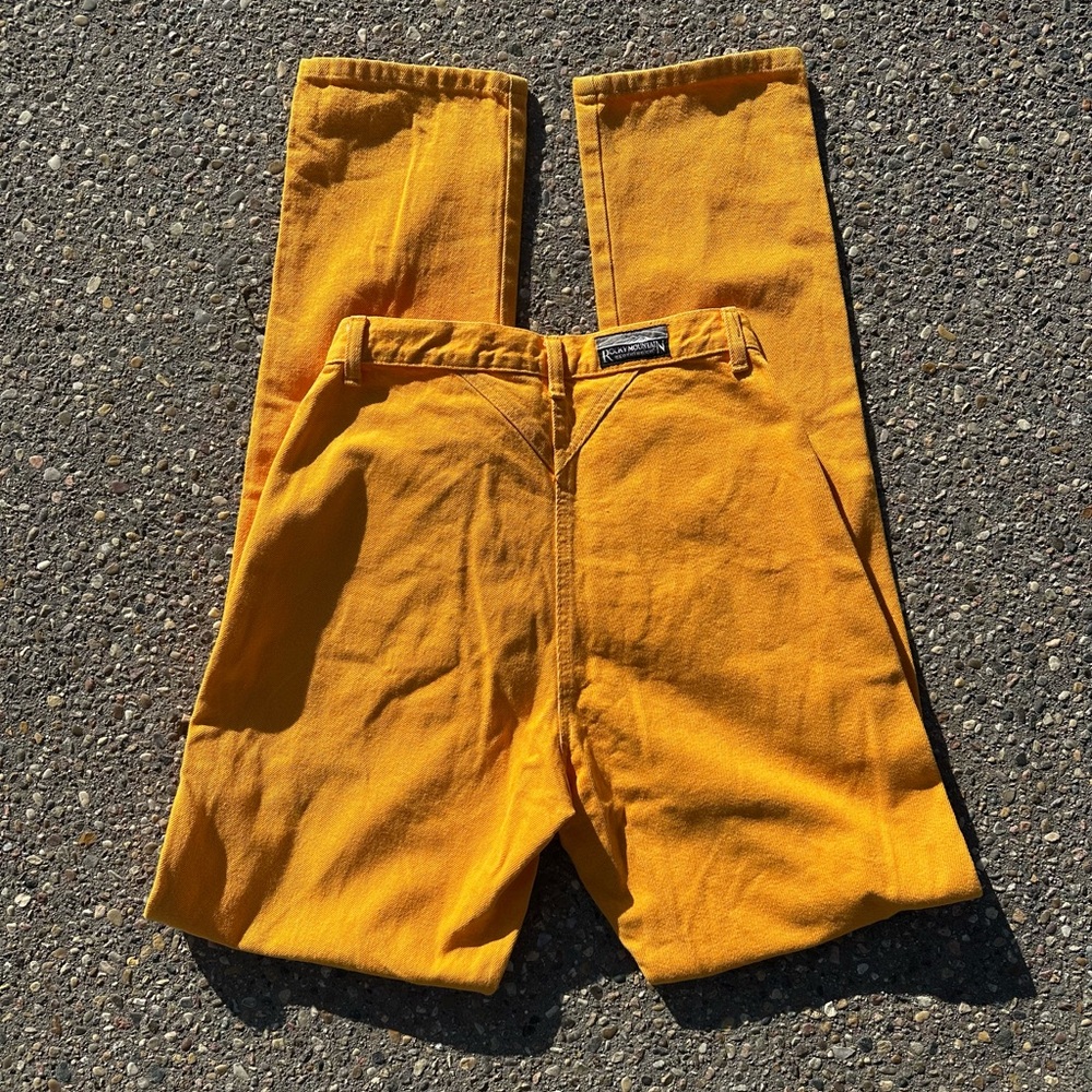 Vintage Mustard Rockies